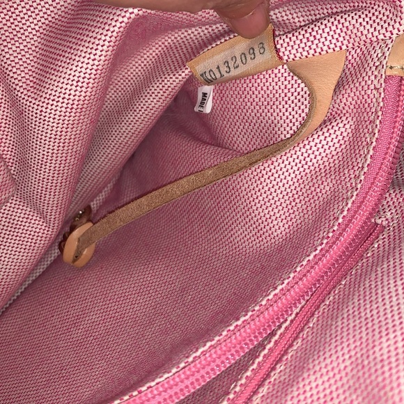 Gently Loved Dooney and Bourke Satchel /Tote - Picture 8 of 13